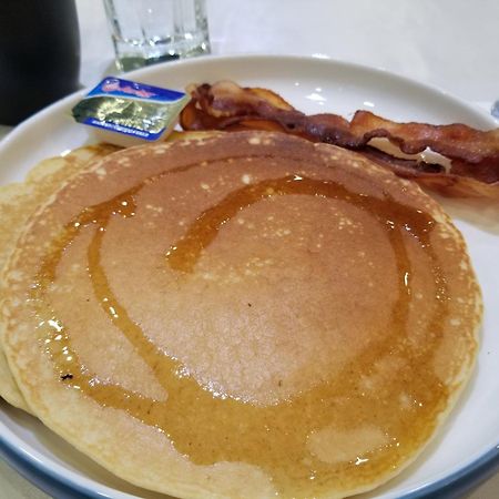 Hotel Americano Garapan Zewnętrze zdjęcie