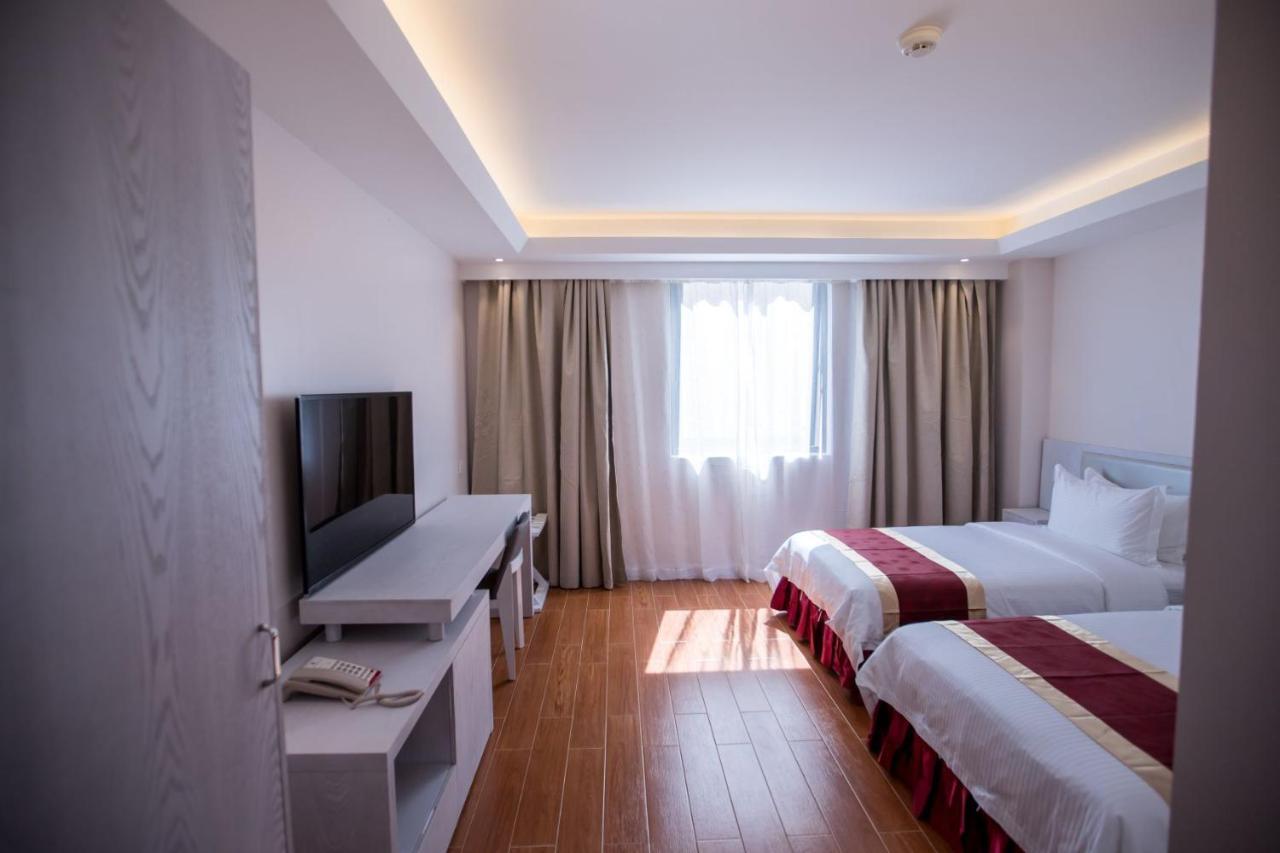 Hotel Americano Garapan Zewnętrze zdjęcie