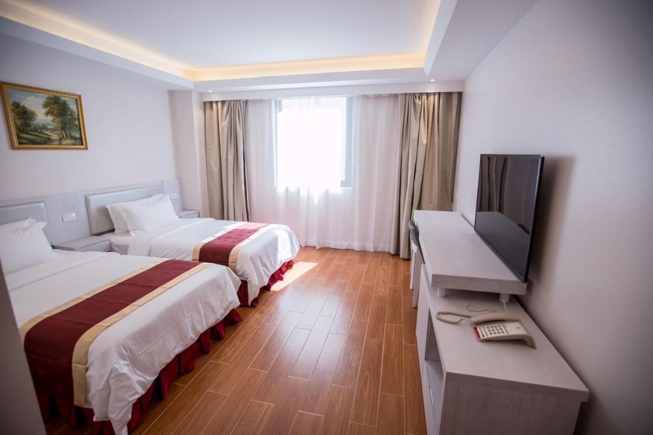 Hotel Americano Garapan Zewnętrze zdjęcie